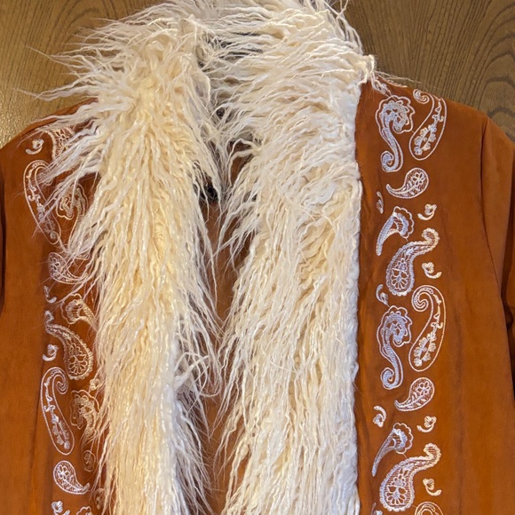 The Hippie Shake Penny Lane Jacket with Faux Fur Trim - Picture 2 of 8